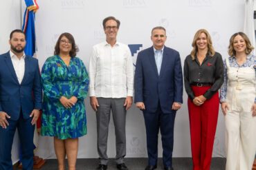 ADOCEM y BARNA firman acuerdo de colaboración